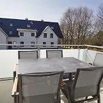 Rex Rugia Fewo12-6 Mit Schwimmbad Und Saunanutzung Im Ahoi-erlebnisbad Sellin ロープベ